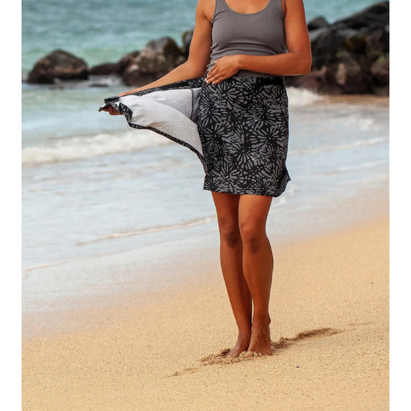 RipSkirt Hawaii Women's Wrap Skirt Size XL Grey Tropical Outdoor Swim Coverup - Picture 2 of 8